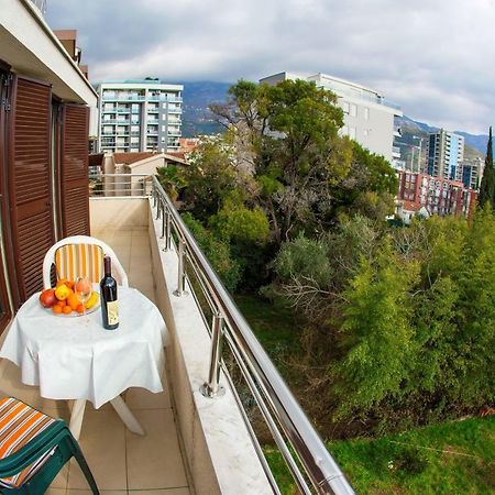 Guest House Mandarina Budva Zewnętrze zdjęcie