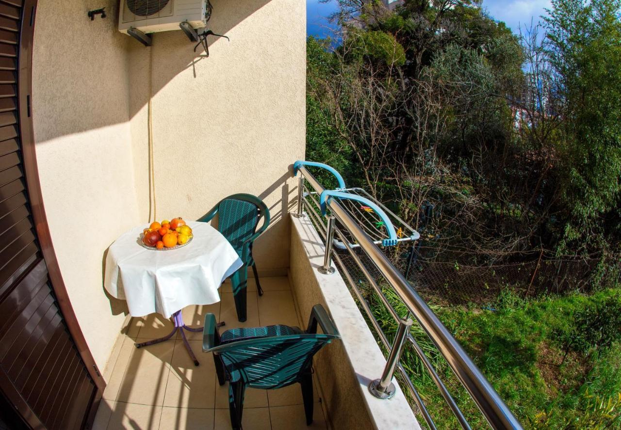 Guest House Mandarina Budva Zewnętrze zdjęcie